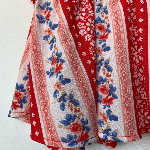 Small, Monteau, peplum blouse - Picture 6 of 6